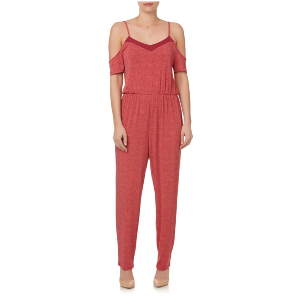 BNwT coLd Sh0ulDer juMpSuit